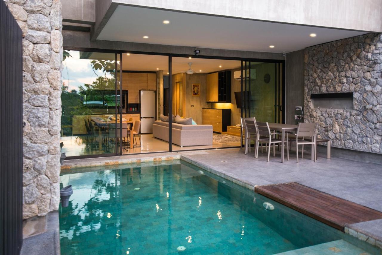 Kamala Lake View Villas 객실 사진